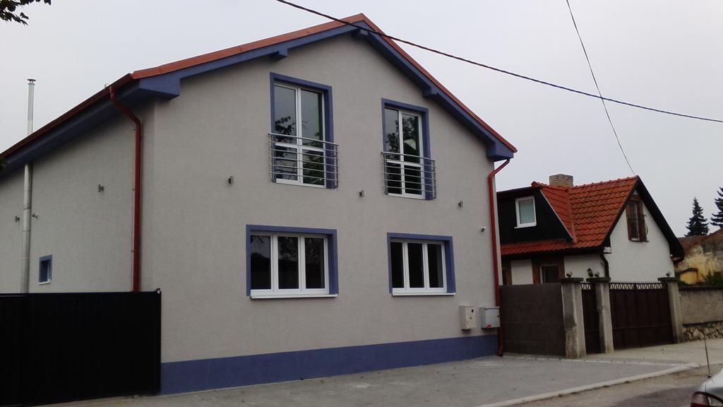 Ubytovanie House Galánta Kültér fotó